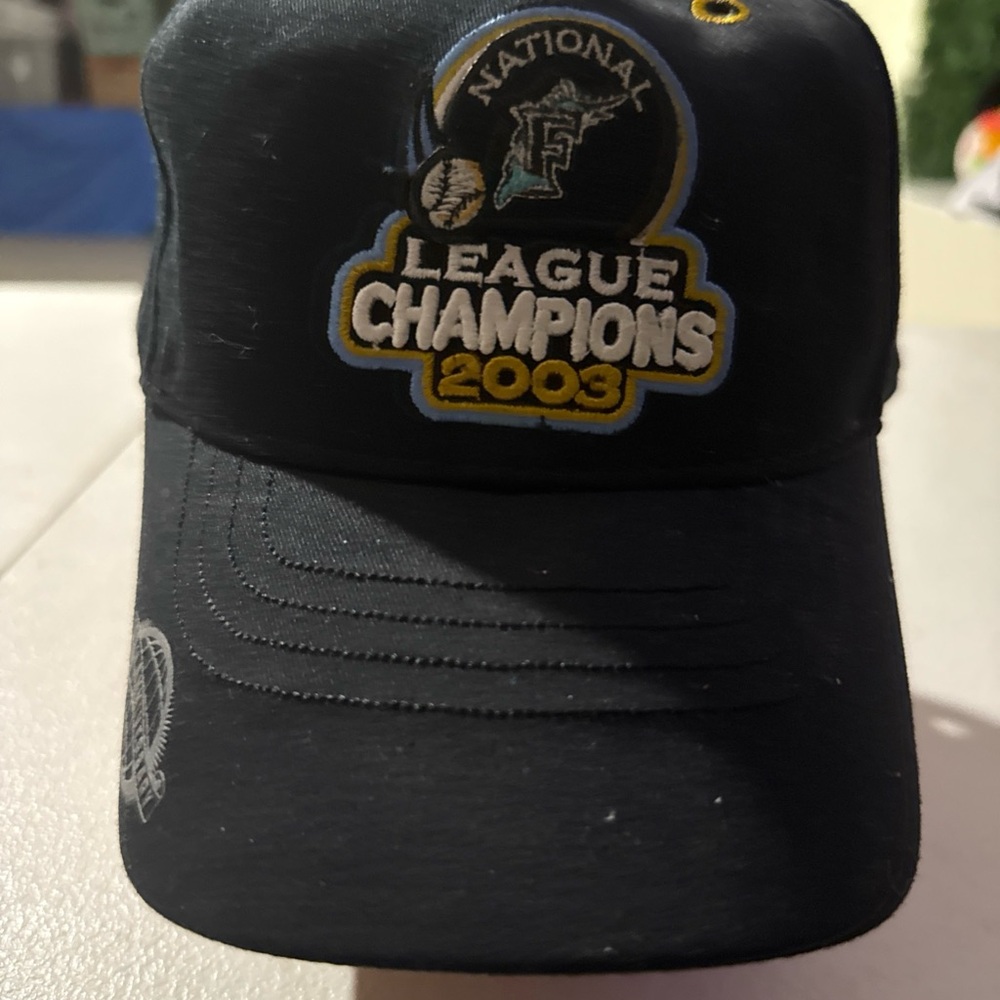 2003 National League Champions Black Cap - Picture 4 of 8